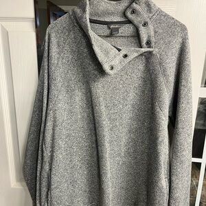 Women’s eddie bauer grey fleece like pullover.